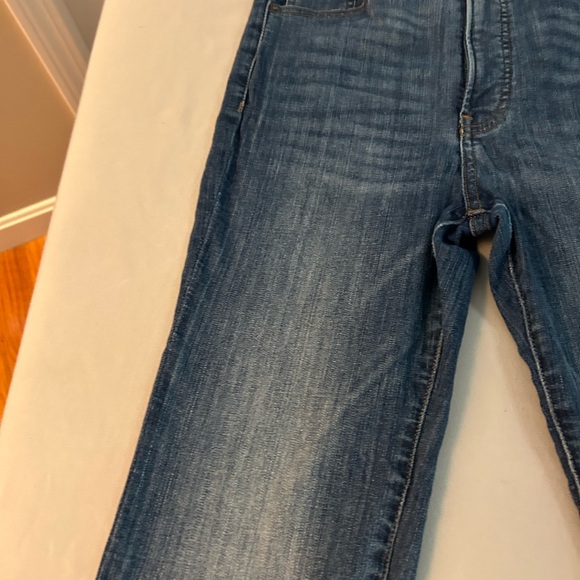Express Super High Rise Jeans Size 4R - Picture 7 of 15